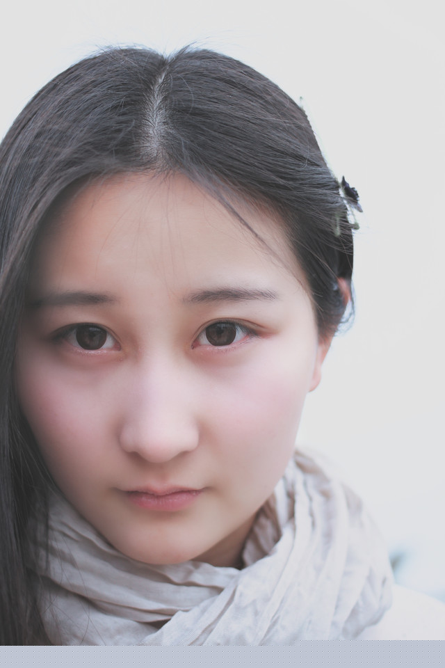 游泳馆里面的气质mm 丰满美胸水中诱惑