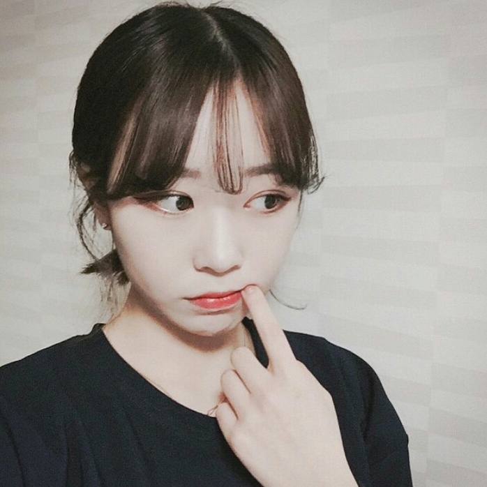G罩杯大胸性感美女大尺度沙滩写真