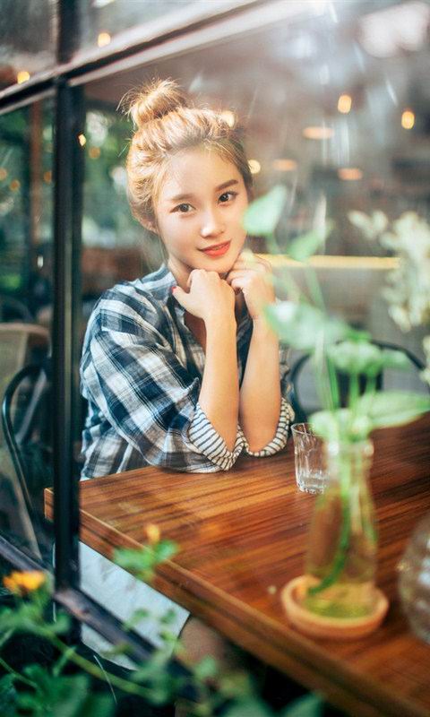 丰满美女少妇黑丝皮衣大胆人体美女艺术写真