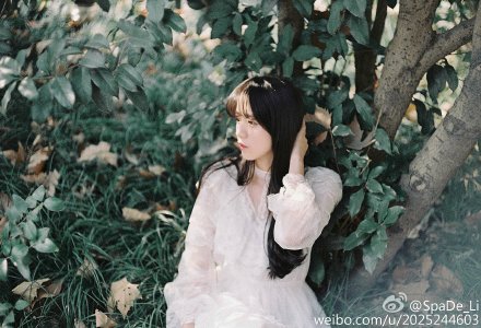 丽柜美女丝袜美腿高清人体艺术写真图片下载