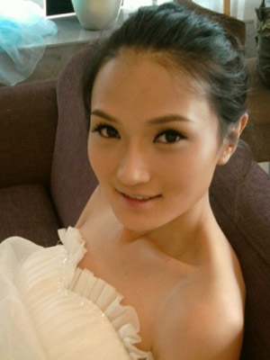 撩拨人心的长发美女旗袍装的性感妩媚中国风写真图片