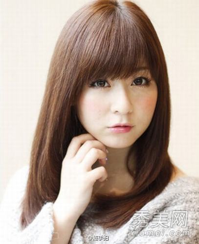 随手拍圆脸美女