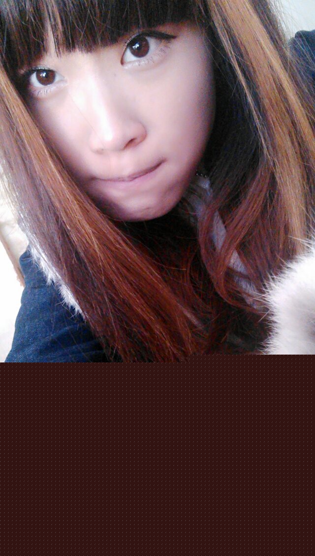 大眼睛性感美女 妩媚动人气质自拍