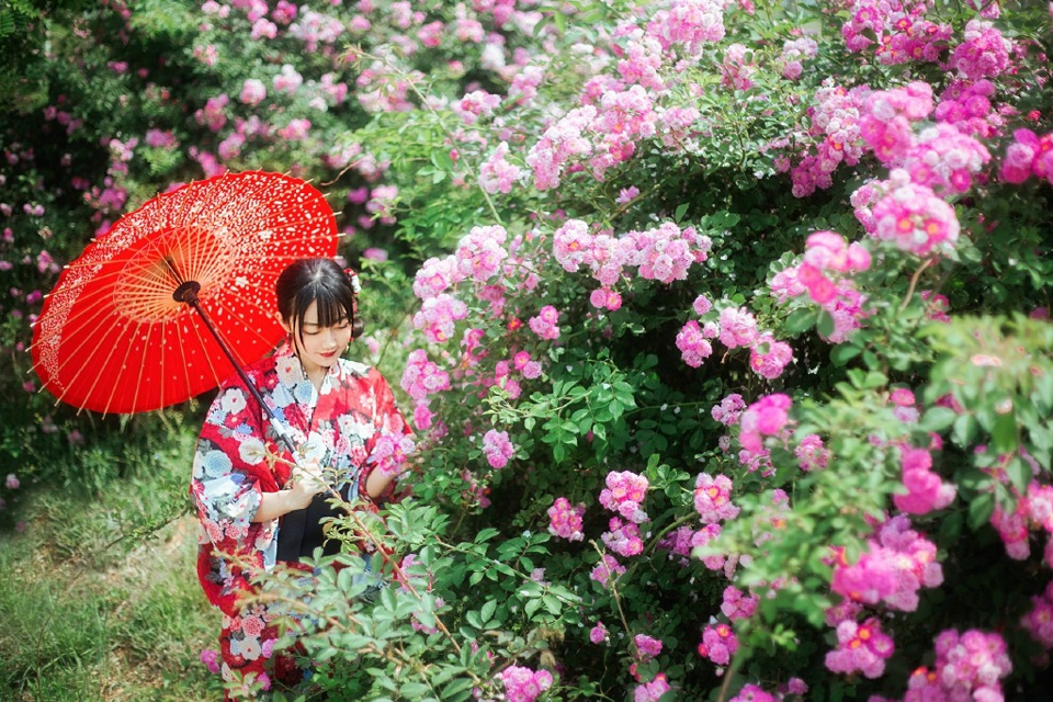 美女护士制服诱惑 大秀好身材