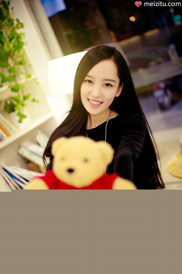 风俗媚娘的诱惑 美女不小心露底