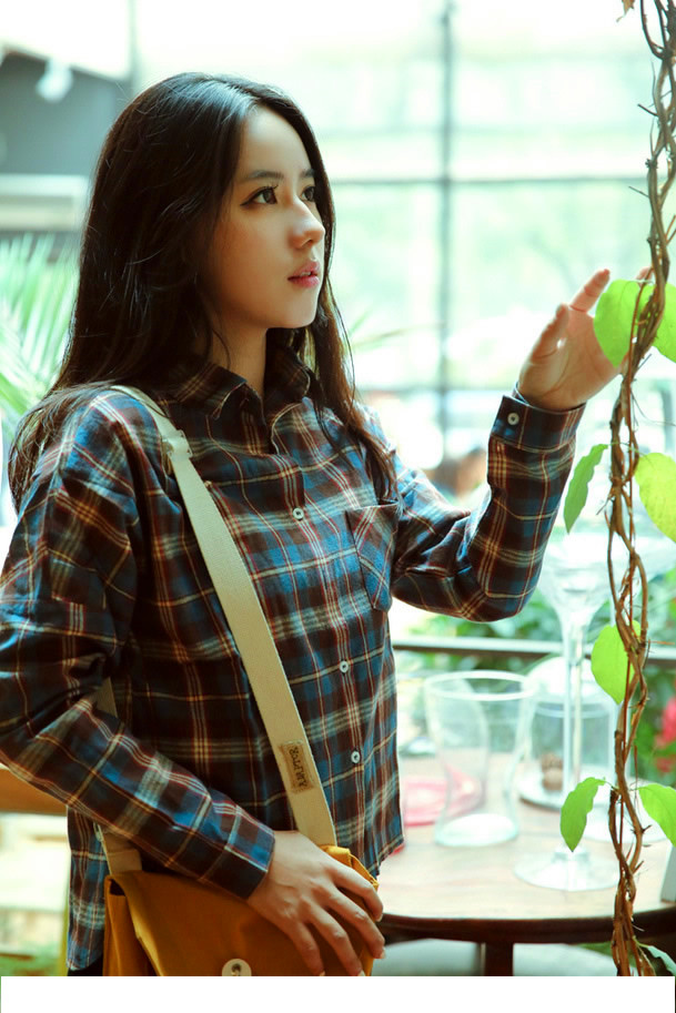 风俗媚娘的诱惑 美女不小心露底