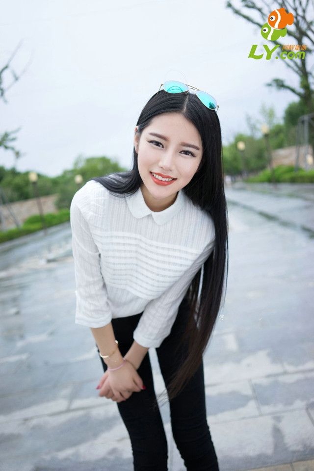 李颖芝全新性感大片