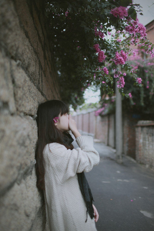 油画少女陈美行写真图片  大胸大尺度图片