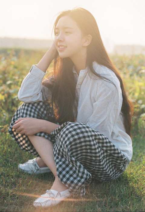 韩国美女模特  性感长腿车模  可爱的妹子