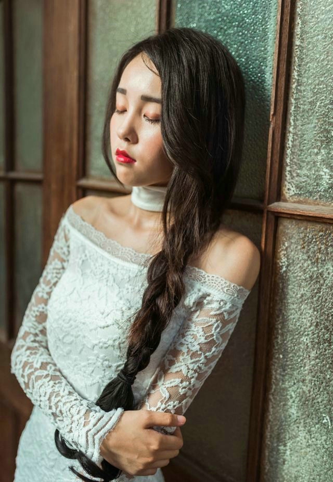 清纯学生美女黑丝玉腿制服诱惑写真