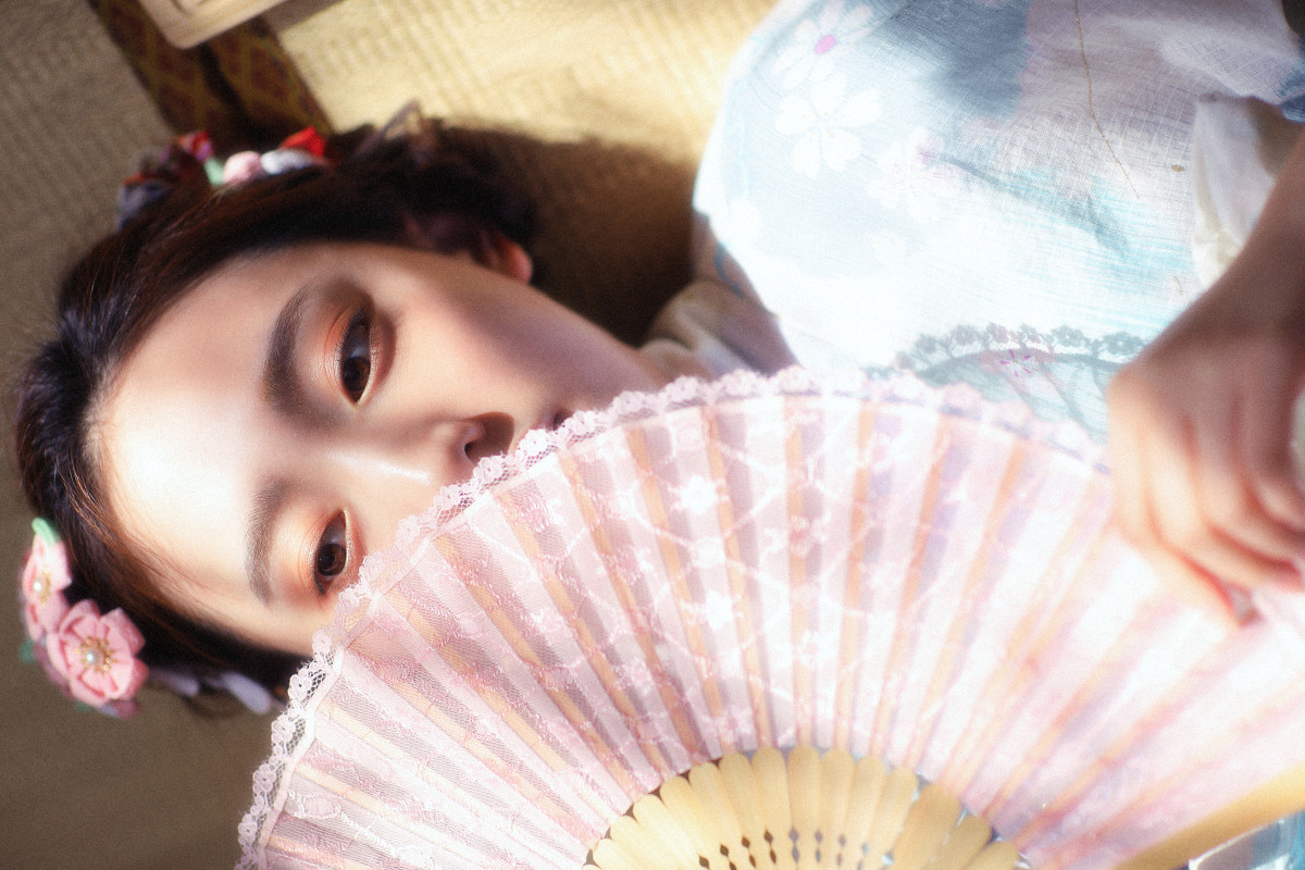 日本和服美女清新甜美写真图片